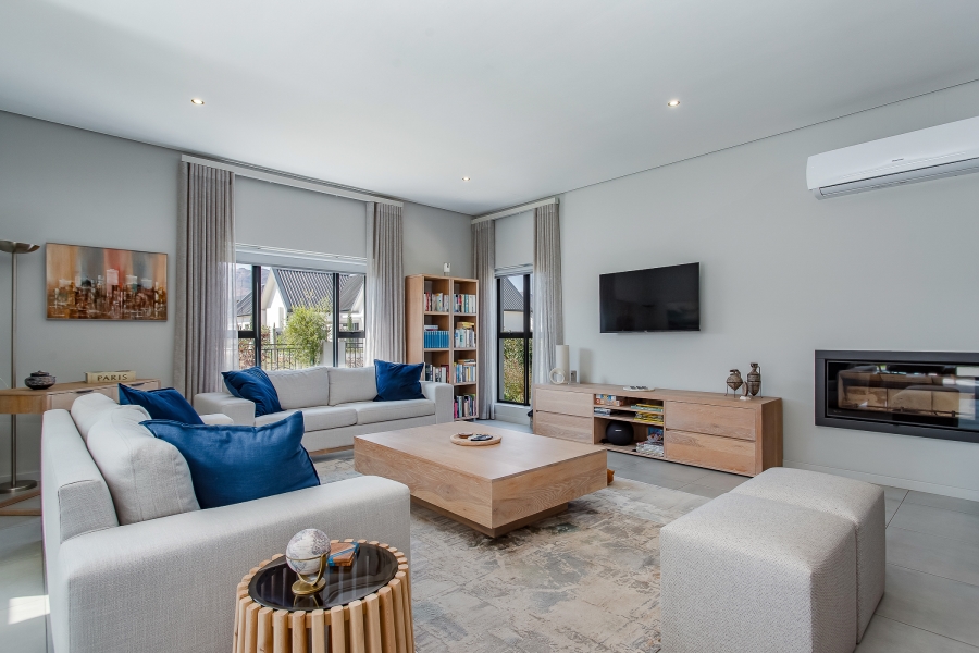 4 Bedroom Property for Sale in Val De Vie Estate Western Cape